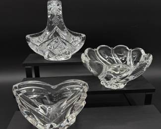 78 GroupofDecorativeCrystalBowls