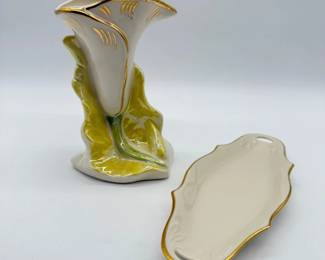 52 LenoxButterTraywGoldTrimWarranted22KGoldCallaLillyVase