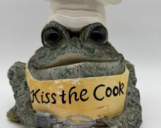 28 ToadHollowKissTheCookDecorativePiece