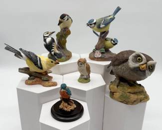 42 Groupof6DecorativePorcelainBirds