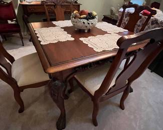ITALIANATE DINING TABLE - ADDITIONAL LEAF AVAILABLE