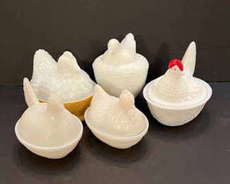MILK GLASS HENS ON NEST
