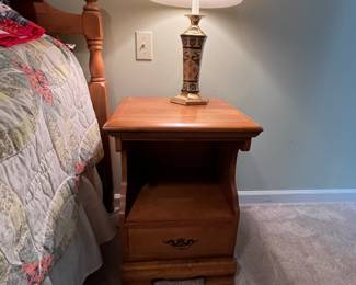 MAPLE SIDE TABLE - SET OF TWO