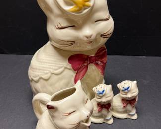 SHAWNEE POTTERY