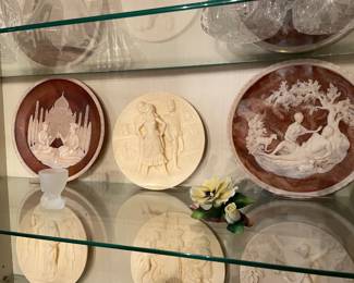 The Taj Mahal Lovers 2nd Issue Great Romances of History Decorative Plate, Gino Ruggeri Italian Alabaster Decorative Plate, Incolay Stone "A Thing of Beauty" Decorative Plate