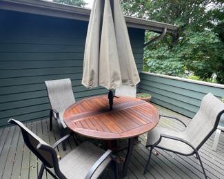 Outdoor Patio Dining Set with Umbrella