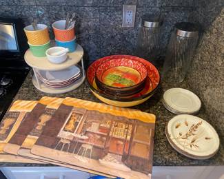 Certified International JS/KMR Pasta Bowls & Serving Bowl