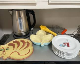 Hamilton Beach Stainless Steel Electric Kettle, Hull Pottery Blue Leaf Themed Divided Dish, Set of 8 Ursula Dodge Signature Housewares "Wine & Cheese" Appetizer Plates