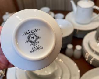 Noritake "Casablanca" Dinnerware Set
