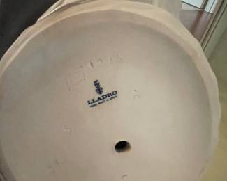 Lladro "German Shepherd With Pup" Figurine