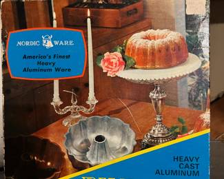 Nordic Ware 12 Cup Heavy Cast Aluminum Bundt Pan