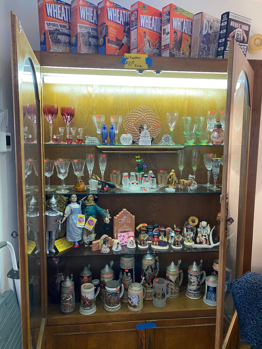 Home is Jam packed with small collectibles
Depression Glass German Steins Goebels