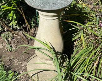 Sun dial 