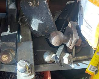 Tow hitches