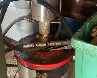 Old grease dispenser