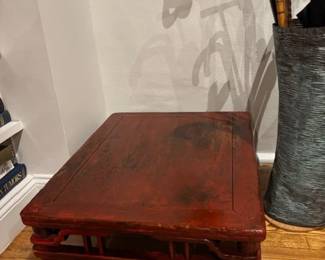 Low red table Chinese