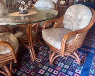 Dining table or lounge set 