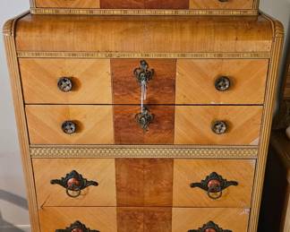 Look at this dresser!