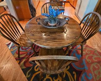 Kitchen table and 4 chairs