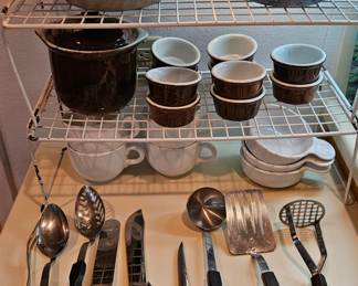 Serving utensils 