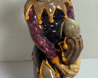 001 Royal Doulton "The Jester" 10" Figurine H.N. 2016