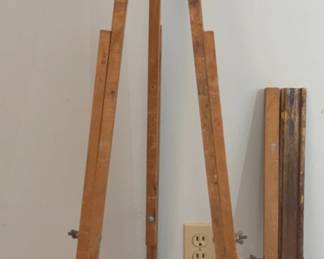 Weber 31 Wood Easel