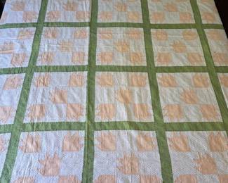 Vintage Bear Paw Pattern Hand Machine Sewn Quilt 70 X 70