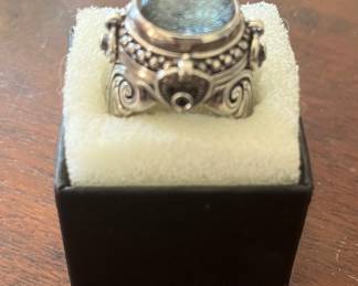 Konstantino large ring