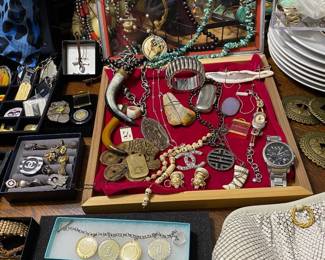 Lots of Assorted Vintage Jewelry