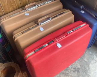 Heavy duty luggage in great condition
