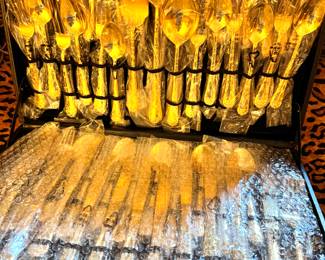 Vintage Gold-Plated Flatware Set in Case – Complete Unused Collection