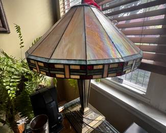 Stain Glass Shade Lamp