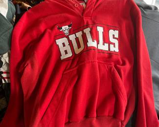 Bulls sweatshirt