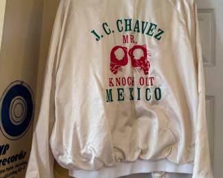 J. C. Chavez Mr. Knock Out Mexico original jacket given to Victor Parra by J.C. Chavez himself, Julio Cesar Chavez 'El Gran Campeon Mexicano'