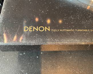 Denon turning table
