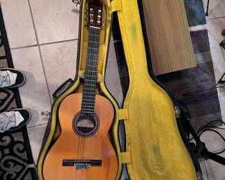 Classical Guitar in cases that 'The Golden Girls' played on