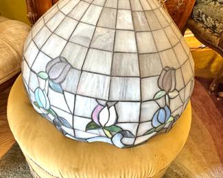 Vintage Stained Glass Hanging Pendant Lamp with Floral Tulip Design