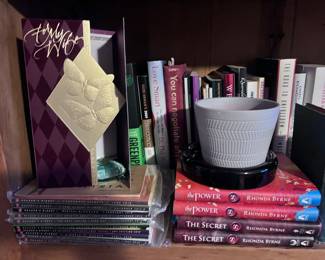 1. The Power – Rhonda Byrne
2. The Secret – Rhonda Byrne
3. Bolivia Handbook – Footprint Books
4. South American Handbook 2000 – Footprint Books
5. Caribbean Islands Handbook 2000 – Footprint Books
6. Mexico & Central America Handbook 2000 – Footprint Books