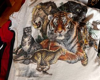 vintage graphic TShirt