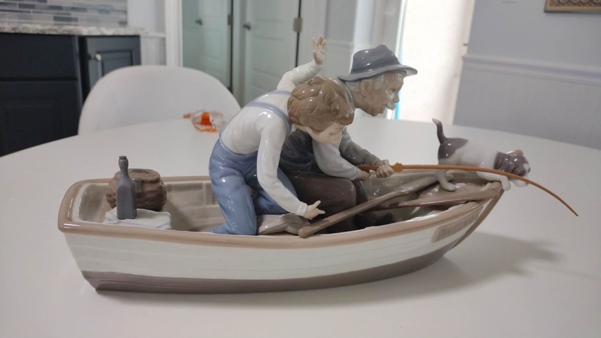 LLADRO Rare! Fishin' with Grandpa