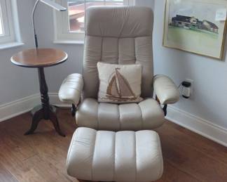 Stressless Chair & Ottoman, Art, Pedestal Table