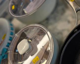 Pampered Chef Bowls with Lids
