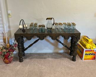 Our client has removed this table from the sale.  We apologize for any inconvenience and look forward to seeing you at the sale. 