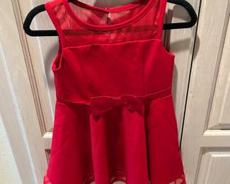 Large collection of children’s clothing. 