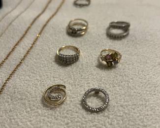 Some really nice gold pieces w/real old school diamonds 