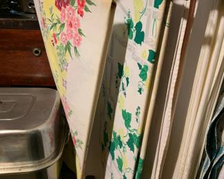 Willendur style table cloths