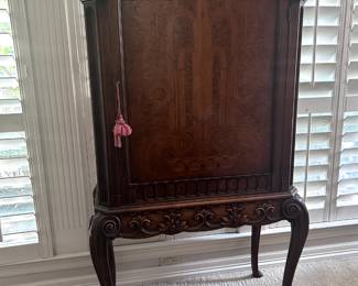 Vintage 1930's burl wood, Walnut inlaid carved Bar Liquor Cabinet