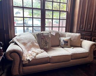 Sherril 72" Sofa with 2 end pillows