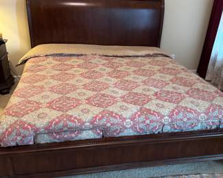 This is a King size Tempurpedic twin XL adjustable based/vibration bed