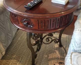 Accent table by Hekman